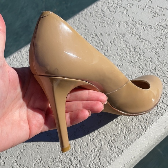 LK Bennett Tan Patent Leather Heels, Court Shoes - Size EUR 40 or US 9 - Picture 7 of 12